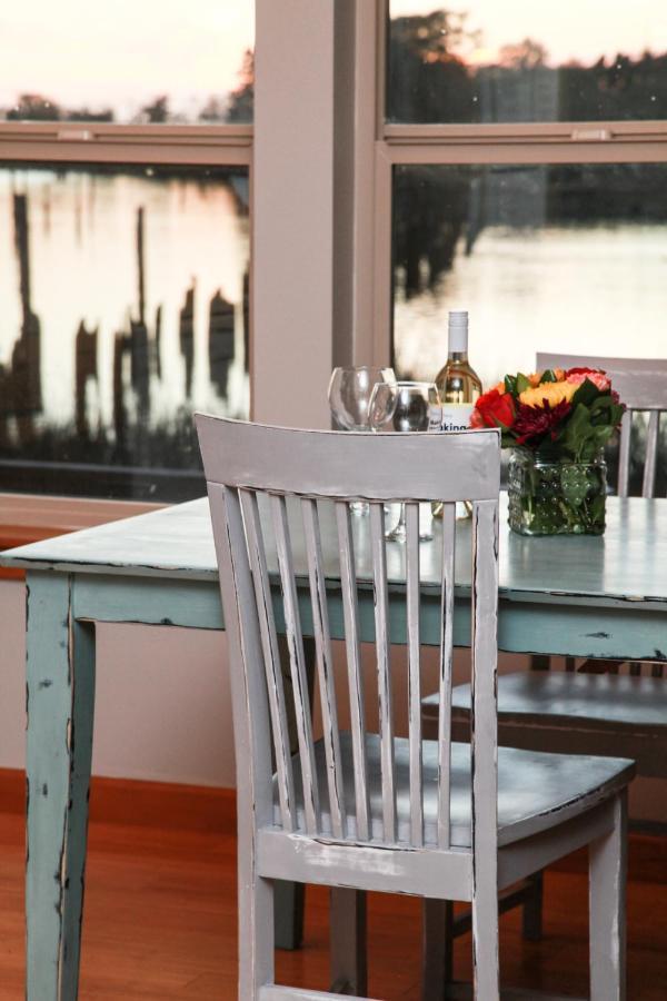 Parker Landing Hotel Astoria Bagian luar foto
