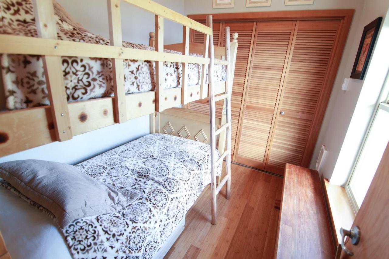Parker Landing Hotel Astoria Bagian luar foto